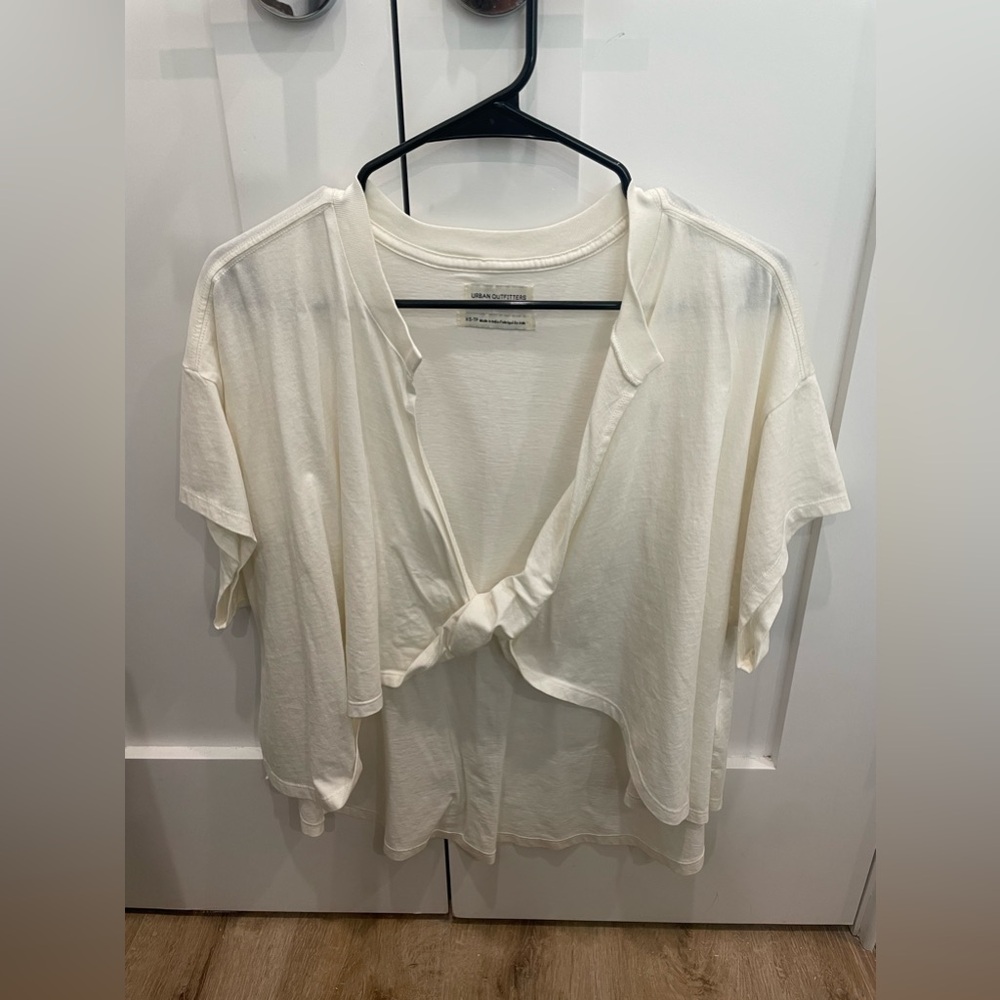 White UO Oversized Hazel Twist Front Tee Size XS